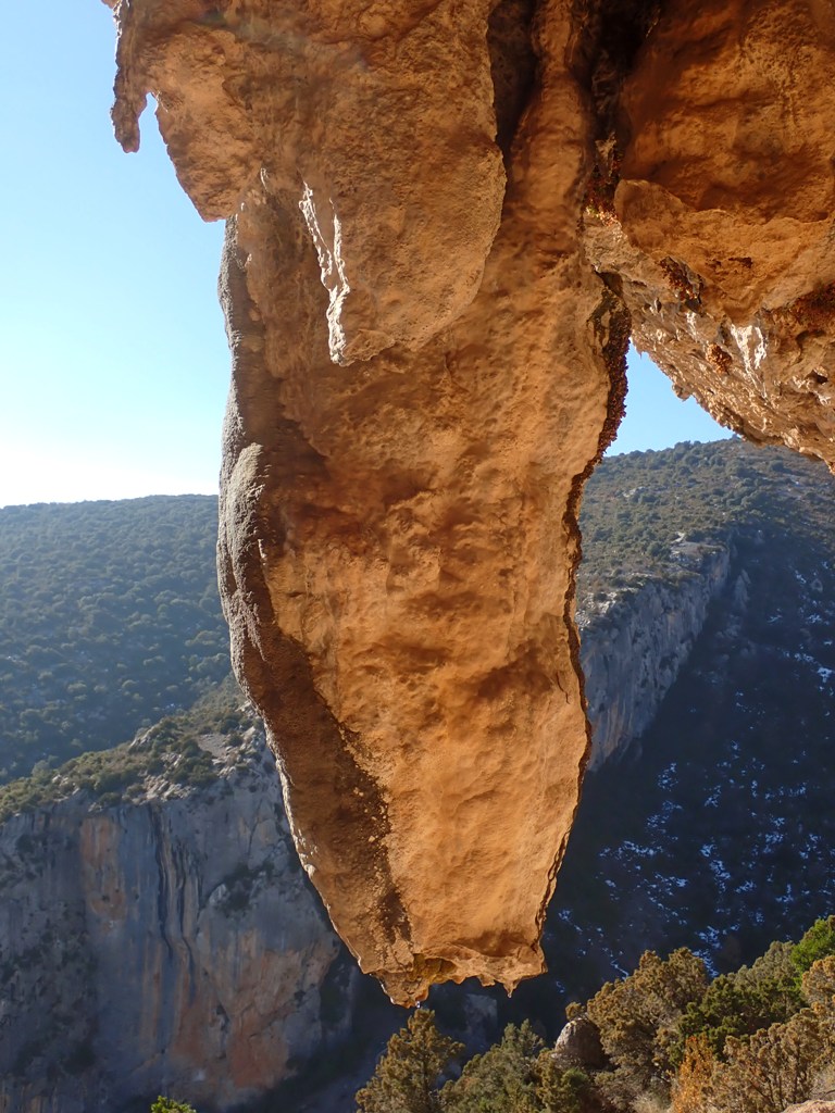 La estalactita gigantesca La Cueva Ventosa
