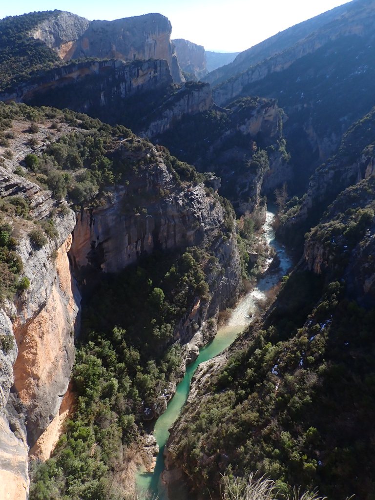 Vistas al Río Vero desde el espolón La Cueva Ventosa